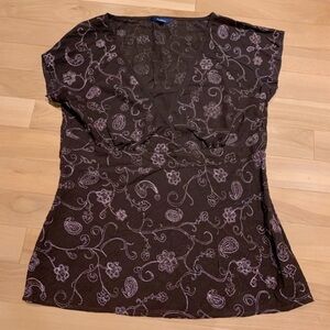 EUC Women’s semi-sheer brown short sleeve dress top/blouse - size Small